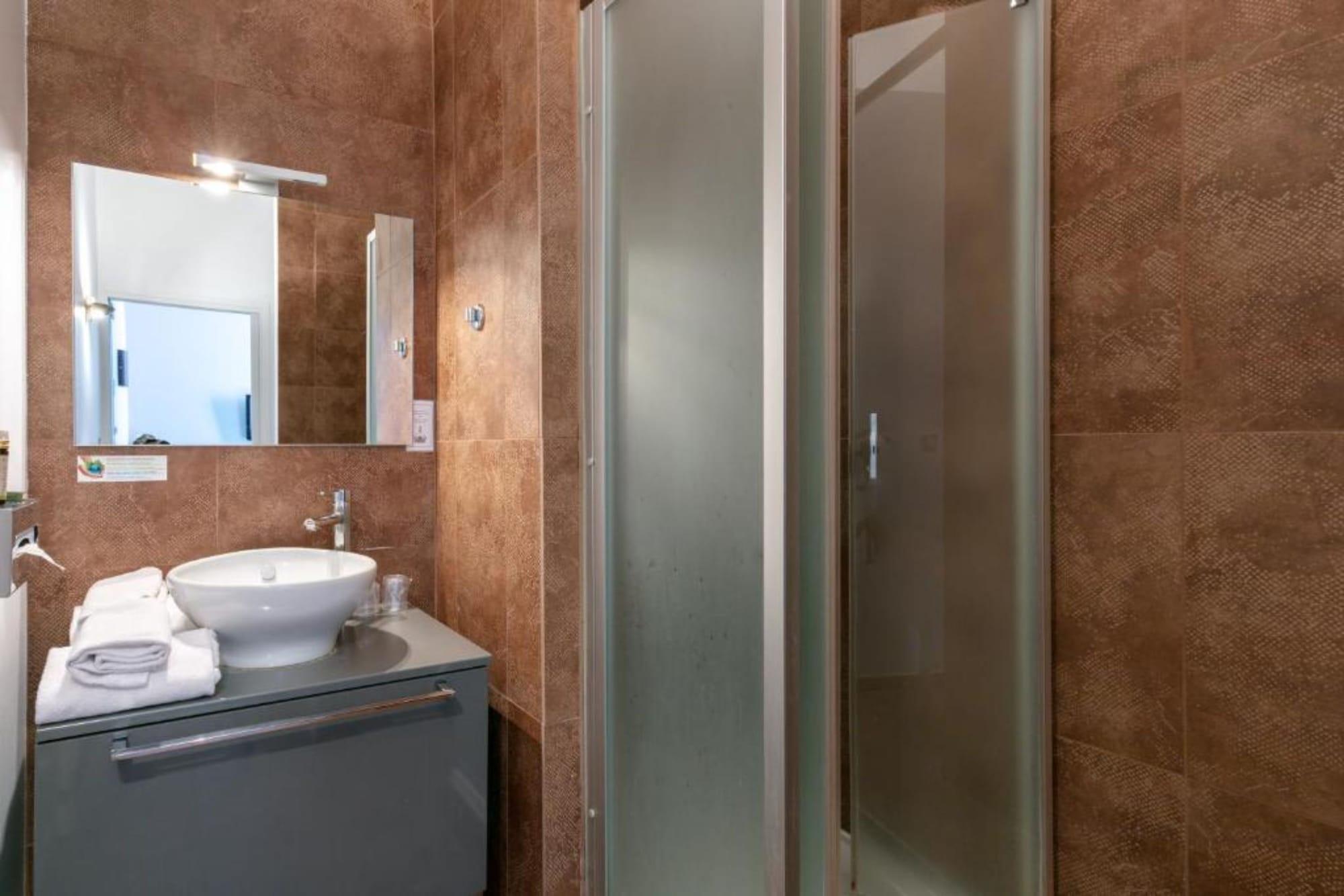 Sète Hotel De Paris מראה חיצוני תמונה