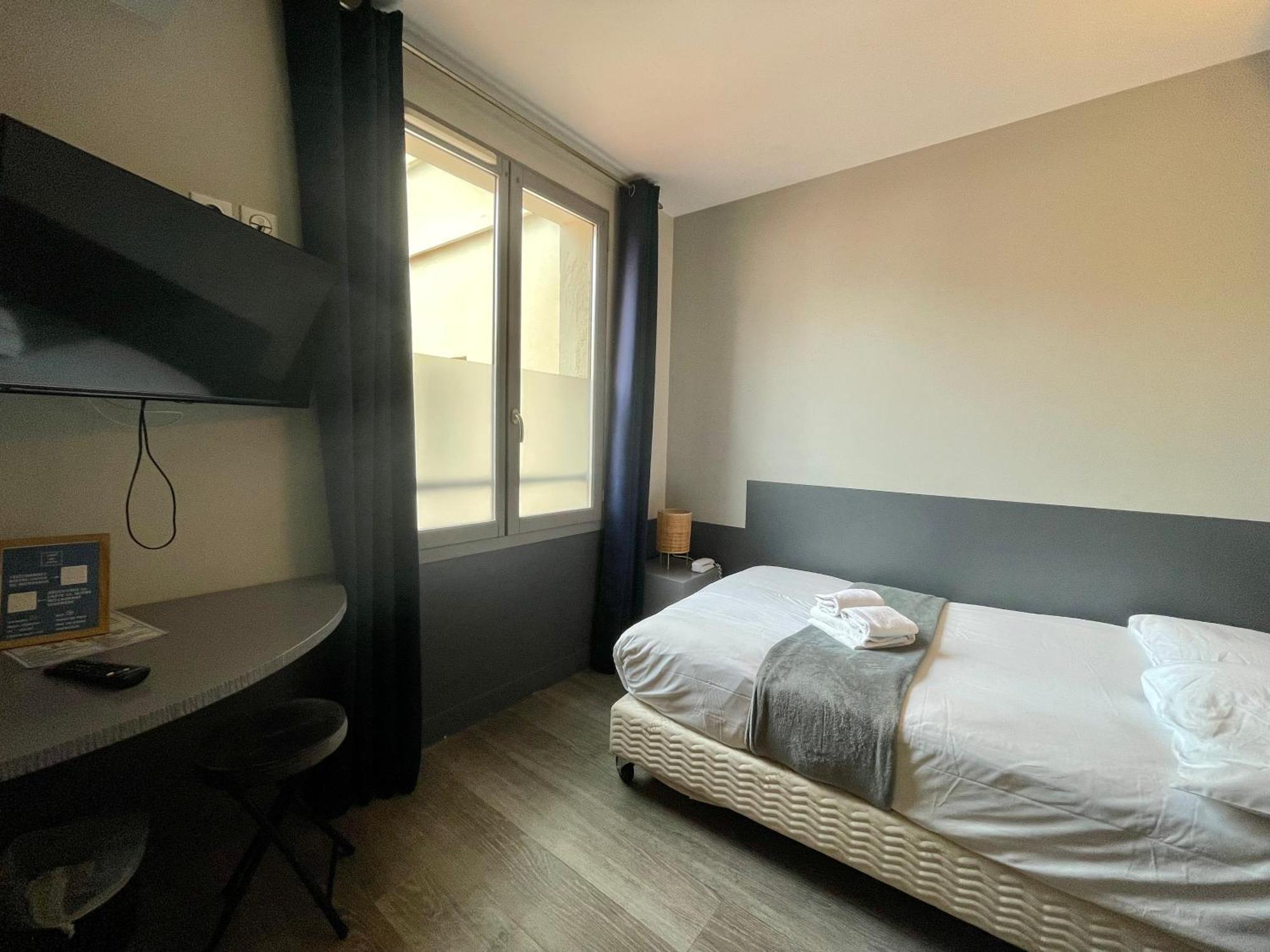 Sète Hotel De Paris מראה חיצוני תמונה
